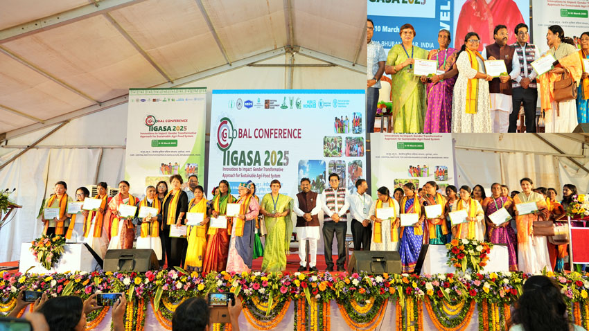 ‘Annapura Award’ to progressive women farmers and entrepreneurs from various parts of India for their outstanding contributions in the field of agriculture and allied sectors during the Global Conference on the occasion of International Women's Day